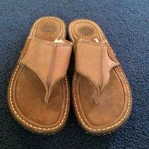 Brand new UGG sandal leather brown size 7