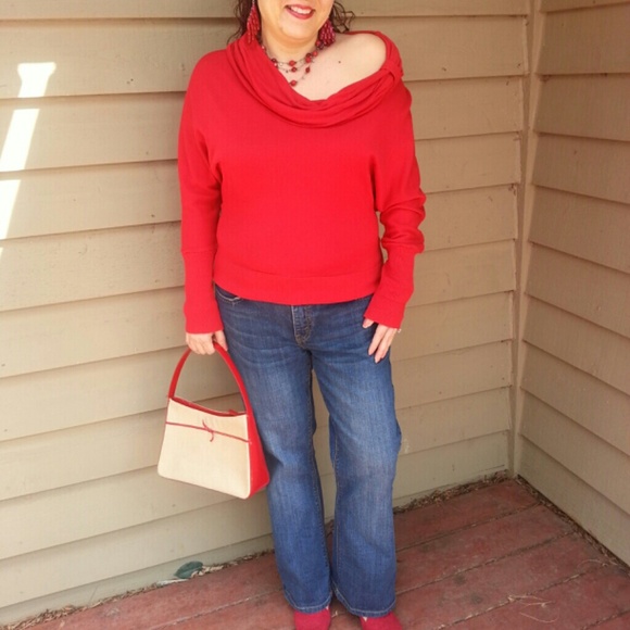 Candie's Red Sweater Top, Large - Picture 4 of 4