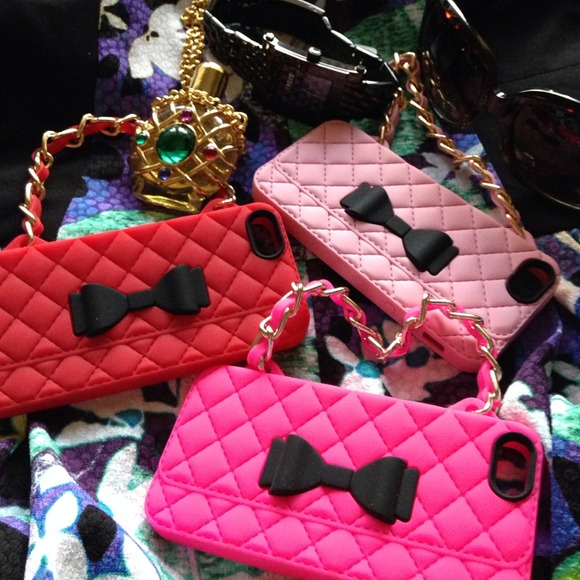 iPhone 5 Case w/ Strap - Picture 2 of 4