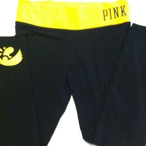 NWOT VS Pink Iowa Yoga pants