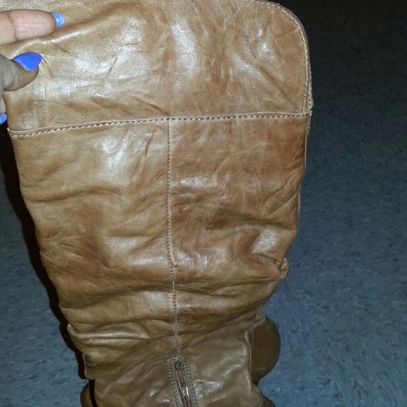 Beautiful scrunch Carmel colored boots