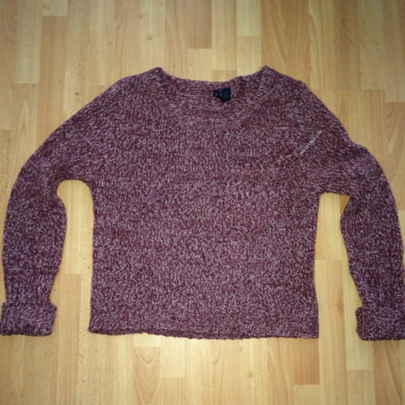 Maroon and white chunky sweater