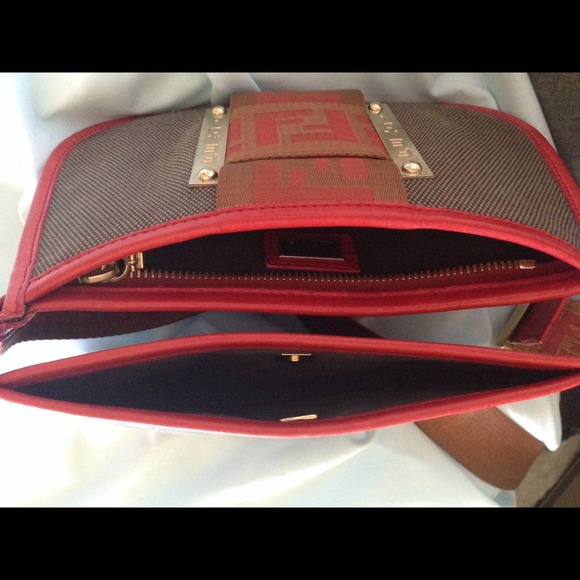 $250.00 - Picture 3 of 4