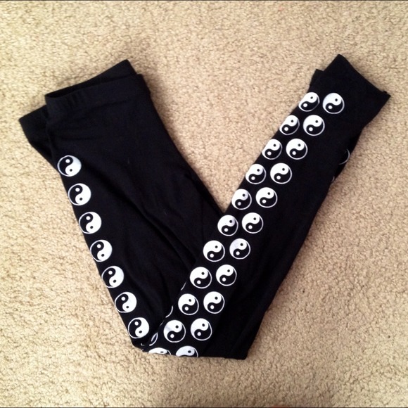 yin yang leggings ☯ - Picture 2 of 3
