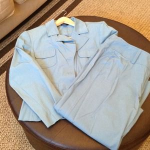 Blazer/ Pants suit. Sz 10 color blue