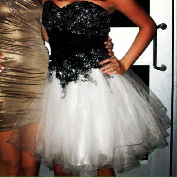 Prom/Formal Dress - Picture 1 of 1
