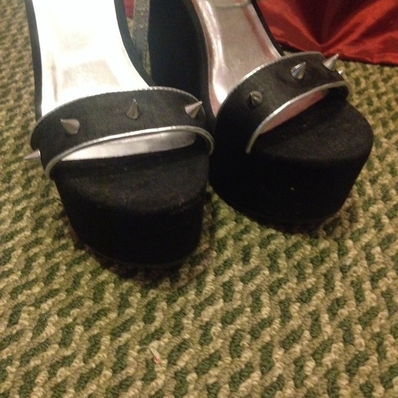 Nasty Gal. Purchased online, never worn.