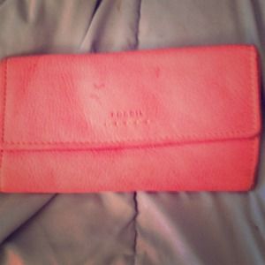 Pink leather fossil wallet