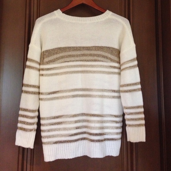 *SOLD* Forever 21 loose fitting sweater with Gold - Picture 2 of 2