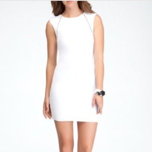 😍beautiful white bebe dress😍