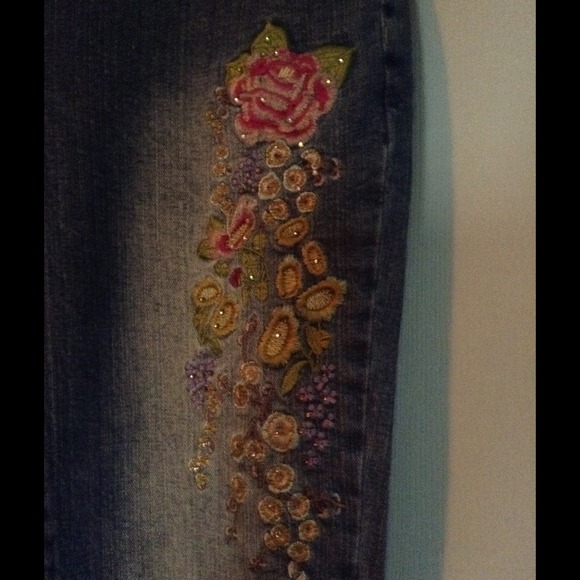 Bundle - Picture 2 of 4