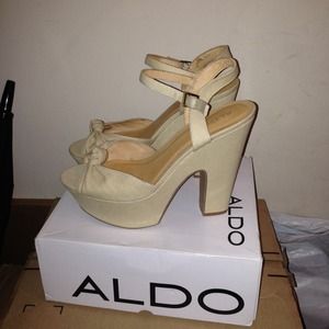 Summer wedge about 4in high platform