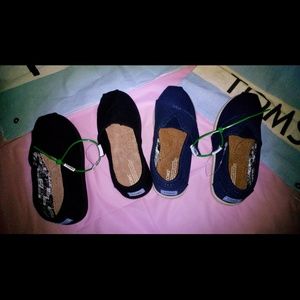 👏SOLD👏 Toms Toddler Flats