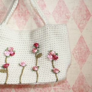 Knit Vintage Ribbon Rose Purse