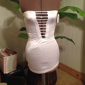 Exposed front Dress WHITE!