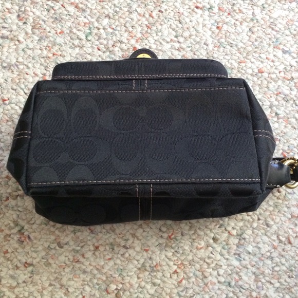 Coach Handbag - Picture 3 of 4