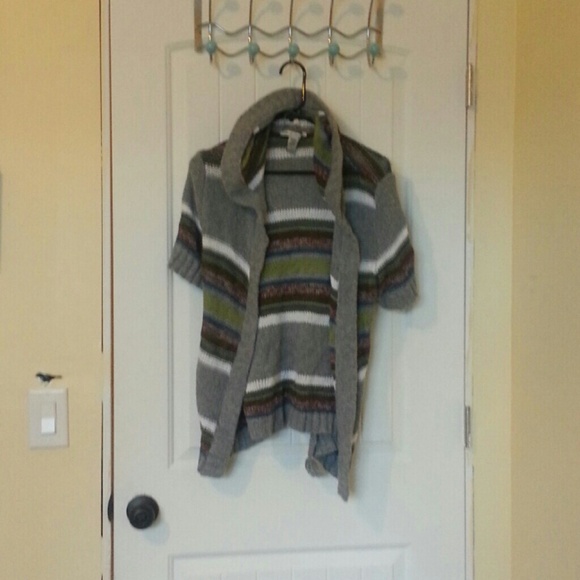 Adorable short sleeve cardi