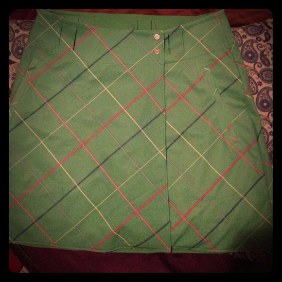 Womens reversible Nike golf skirt