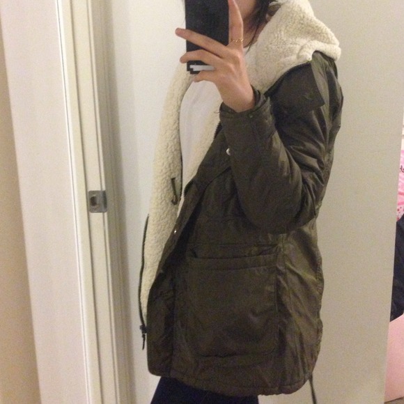 SOLD - Picture 2 of 4