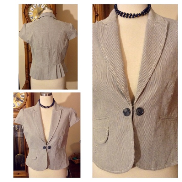 Ann Taylor Jackets & Blazers - Adorable NWT striped Ann Taylor blazer!