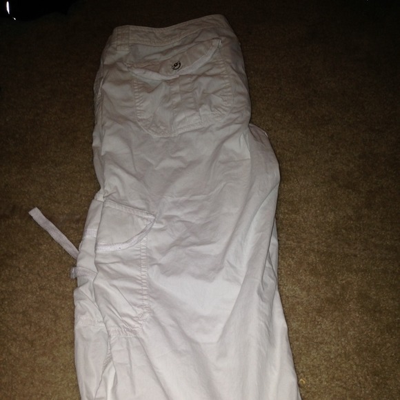 Capri pants - Picture 2 of 3