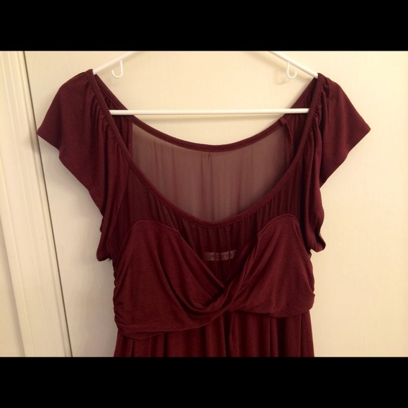 ❌❌SOLD❌❌ Wine/red mesh top dress - Picture 3 of 4