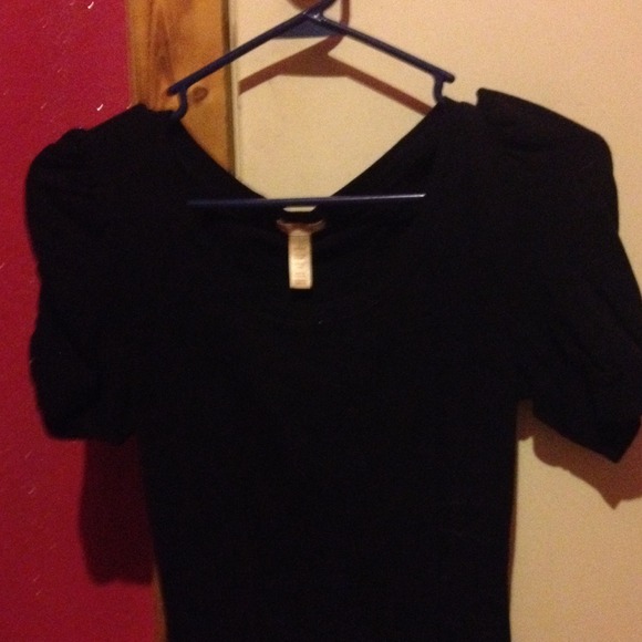 Black shirt