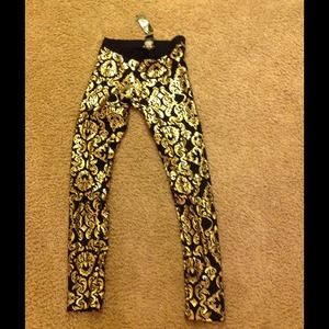 NEW Bebe leggings black and gold