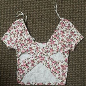 Cross back floral crop top