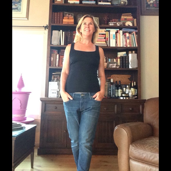 Levi's - Picture 2 of 3