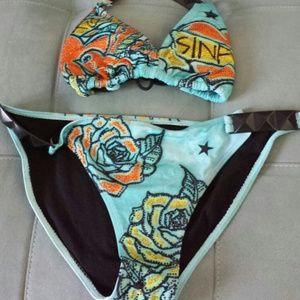 Reduced! Sinful by Affliction XL bikini!