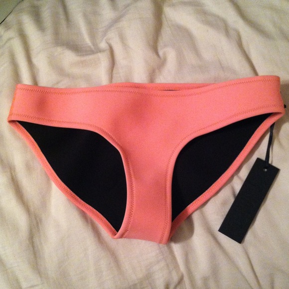 triangl bathing suit bottoms NO TRADES