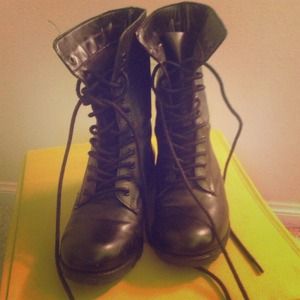 UO black combat boots