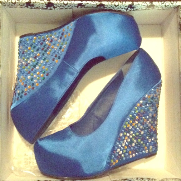 Royal blue wedged heel