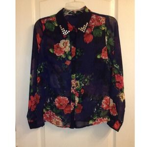 ✨SOLD✨Forever21 Chiffon Floral Shirt