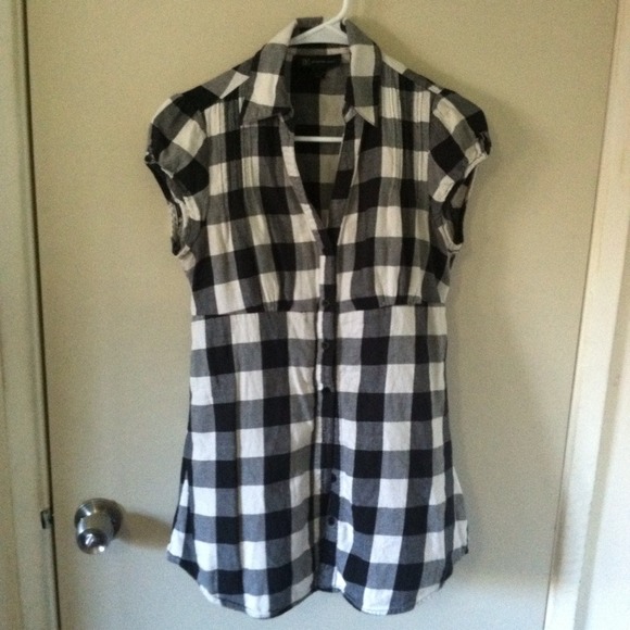 Black and white plaid button up tunic