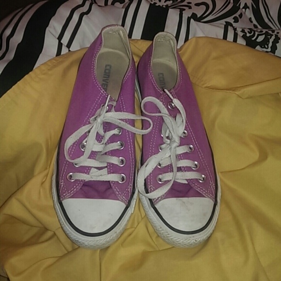 Purple converse 9 - Picture 1 of 1
