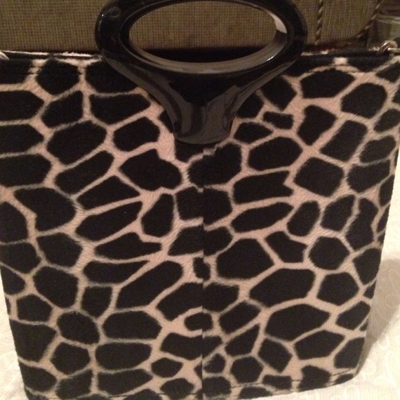 Giraffe print bag