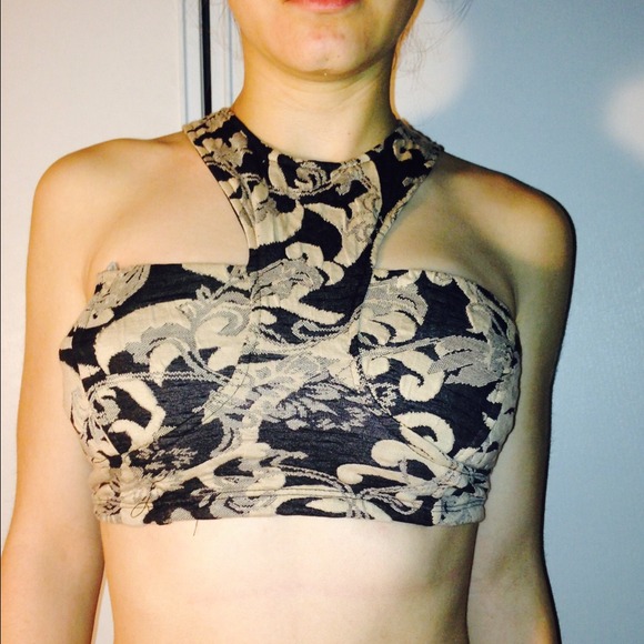 Vintage crop top fits x-small/small, black/beige