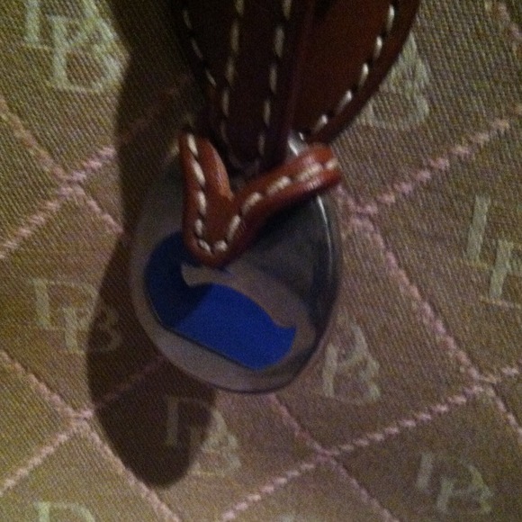 Dooney & Bourke purse - Picture 3 of 4