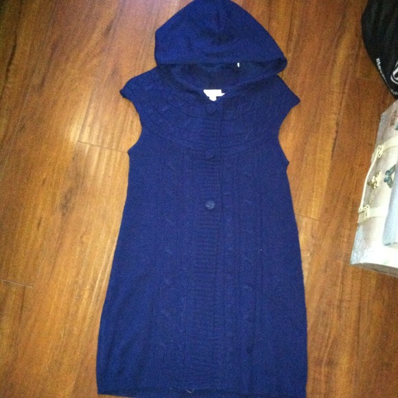 Navy Blue Sleeveless Sweater