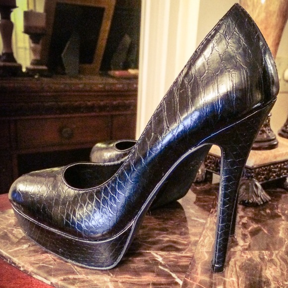 Leather python  pumps - Picture 4 of 4