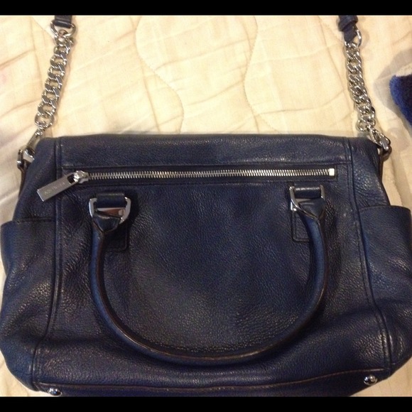 Michael kors navy blue handbag - Picture 3 of 5