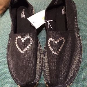 Size 7 NWT canvas flats