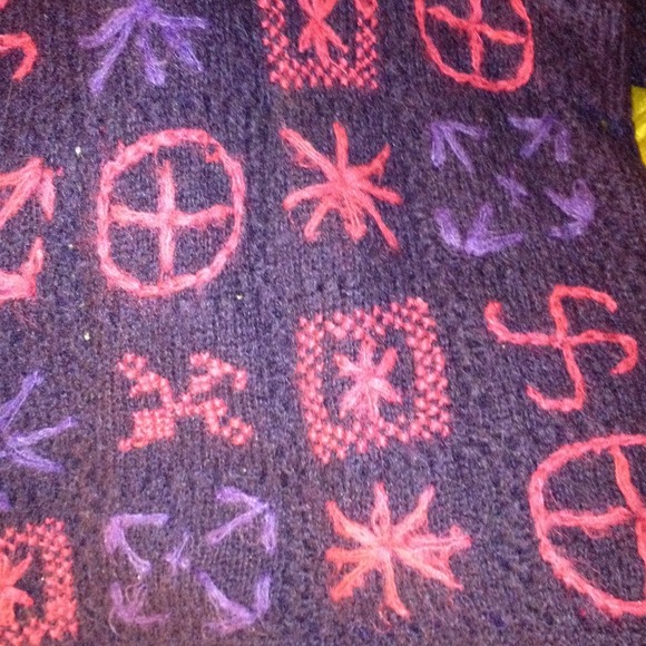Knit sweater - Picture 2 of 2