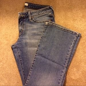 💥👖Low Boot Cut Levi Jeans👖💥