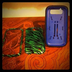 Galaxy cell phone cases in perfect condition