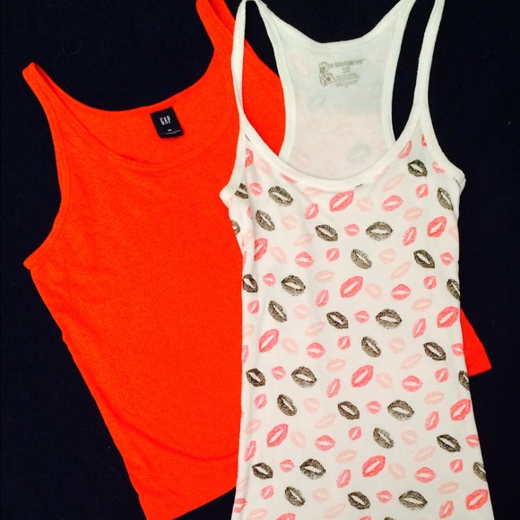 🌻FIVE (5) TANK TOPS FOR ONE BARGAIN PRICE 🌻 - Picture 3 of 3