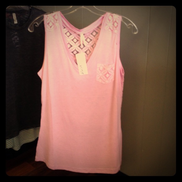 Light Pink Lace Tank! MORE THaN ONE SIZE! **