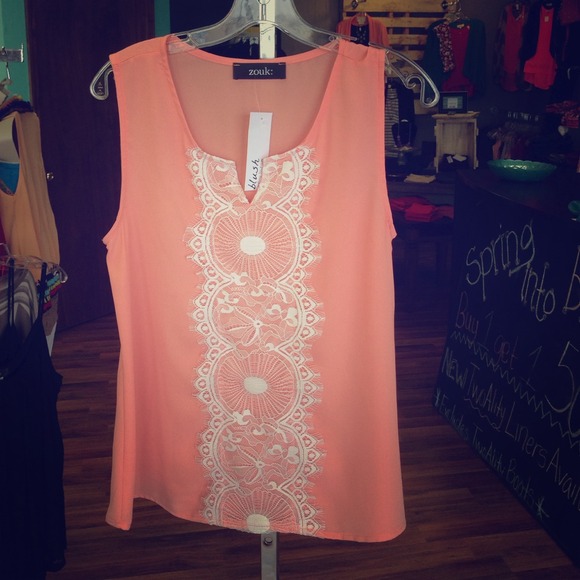 Peach Lace Tank! ** MANY SIZES!!